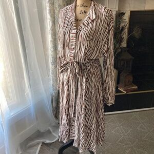 Eloquii Zebra patterned Long sleeved Shirt Dress Sz 14 Brown and White Midi